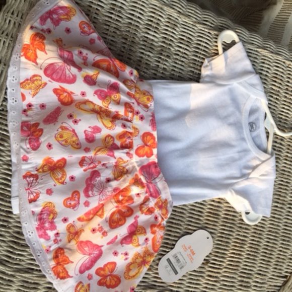 Cute, NWOT , 100% Cotton Dinet, Butterfly skirt 3-6 mths - Picture 5 of 6